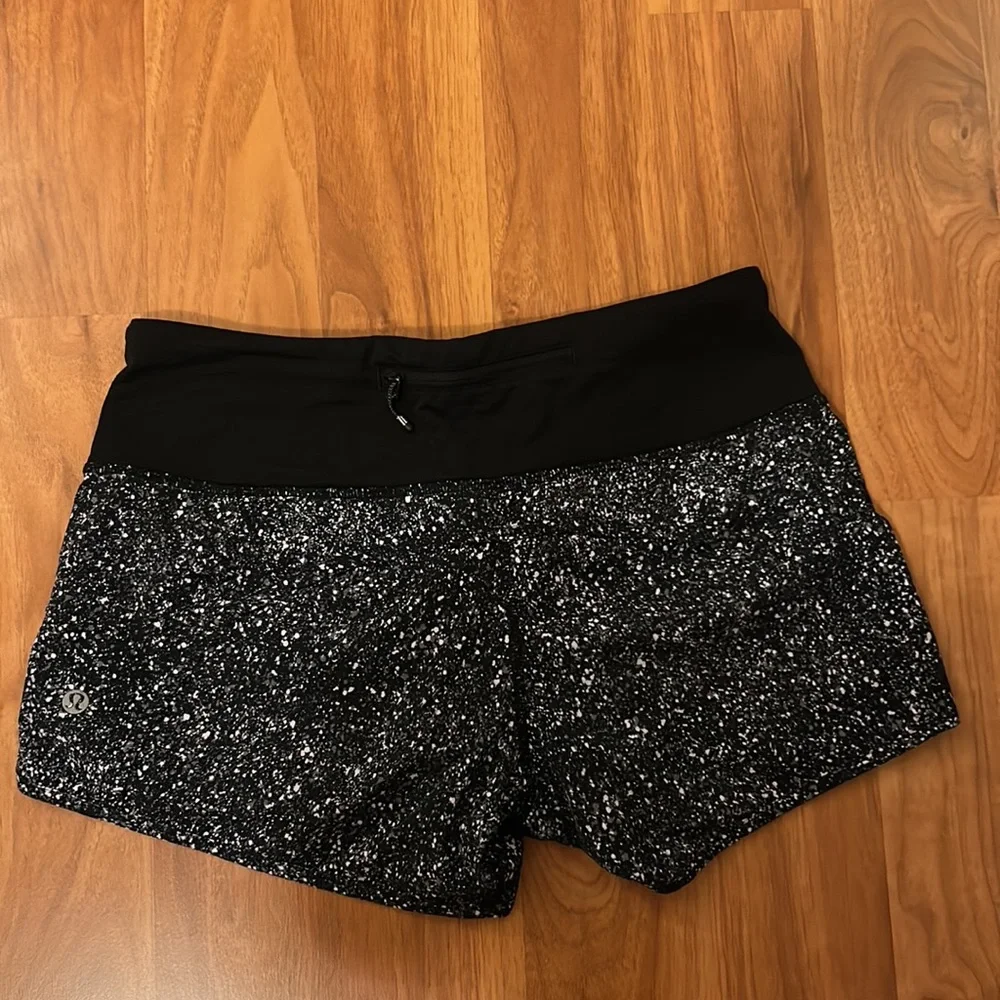 Lululemon shorts - Picture 2 of 5